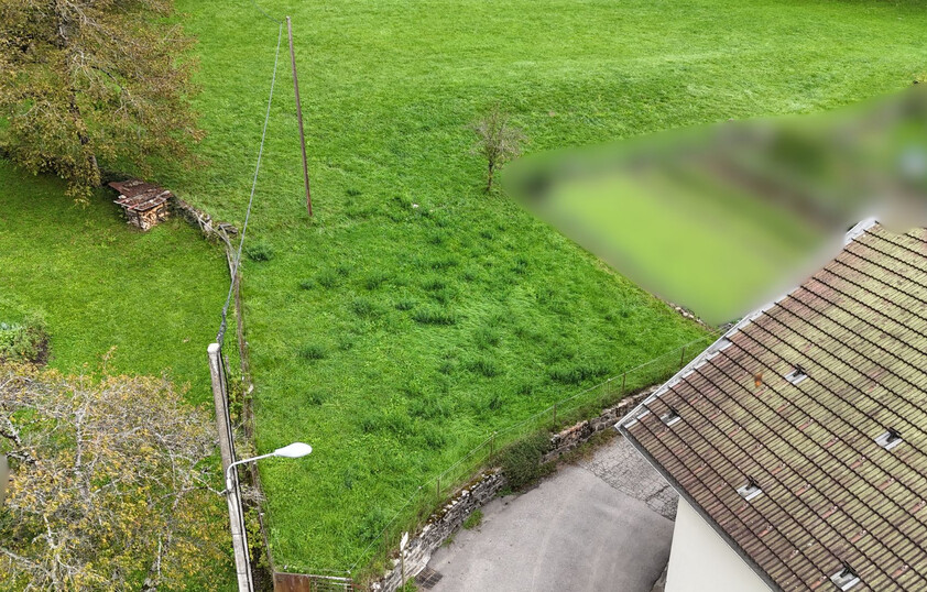 Maison à réhabiliter à Ugine   304 m2 avec caves, balcon et potentiel loft !