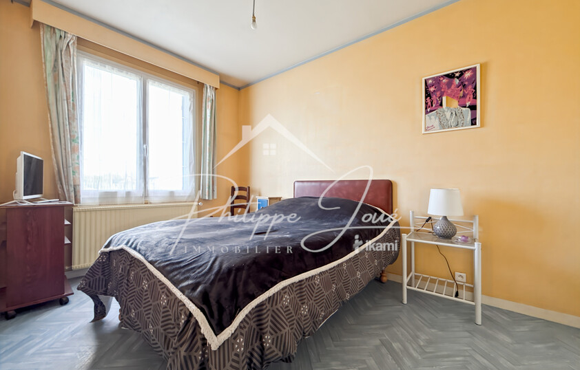 Maison 6 pièces de 125 m2 Secteur Saint-Valérien 89150