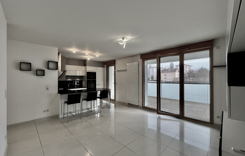 T3 de standing avec terrasse et garage double