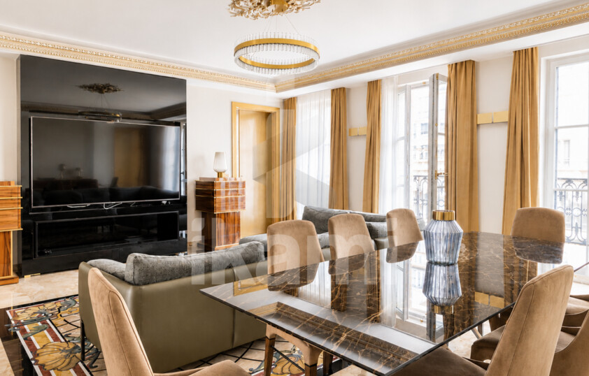 RARE À LA VENTE   APPARTEMENTS RUE WASHINGTON, PARIS 8e