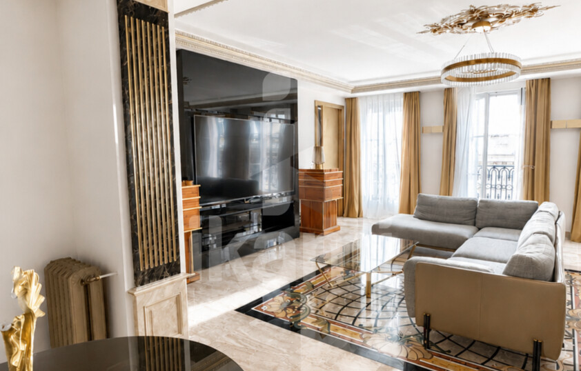RARE À LA VENTE   APPARTEMENTS RUE WASHINGTON, PARIS 8e