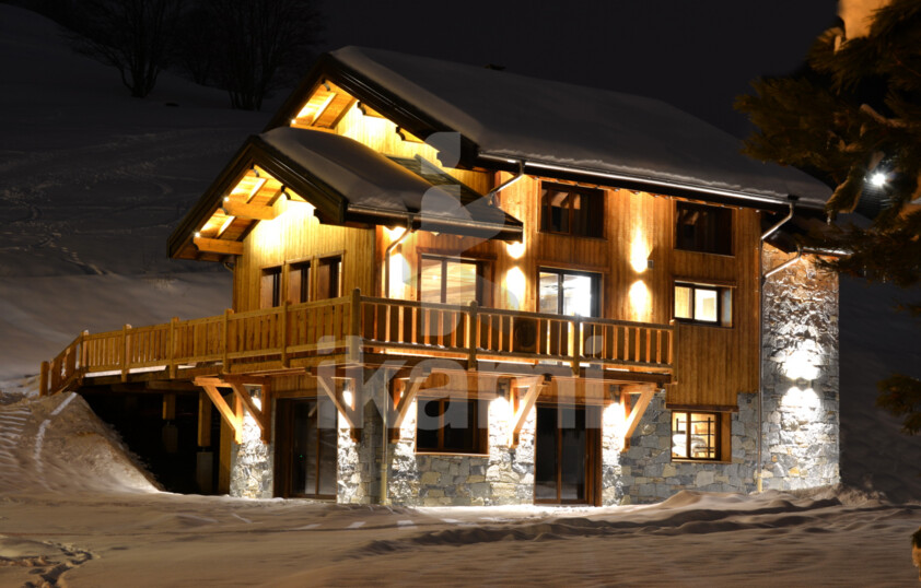Chalet d’exception skis aux pieds, Le Corbier, domaine des Sybelles