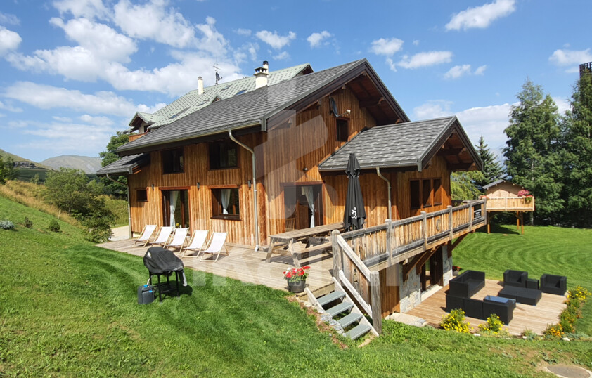 Chalet d’exception skis aux pieds, Le Corbier, domaine des Sybelles