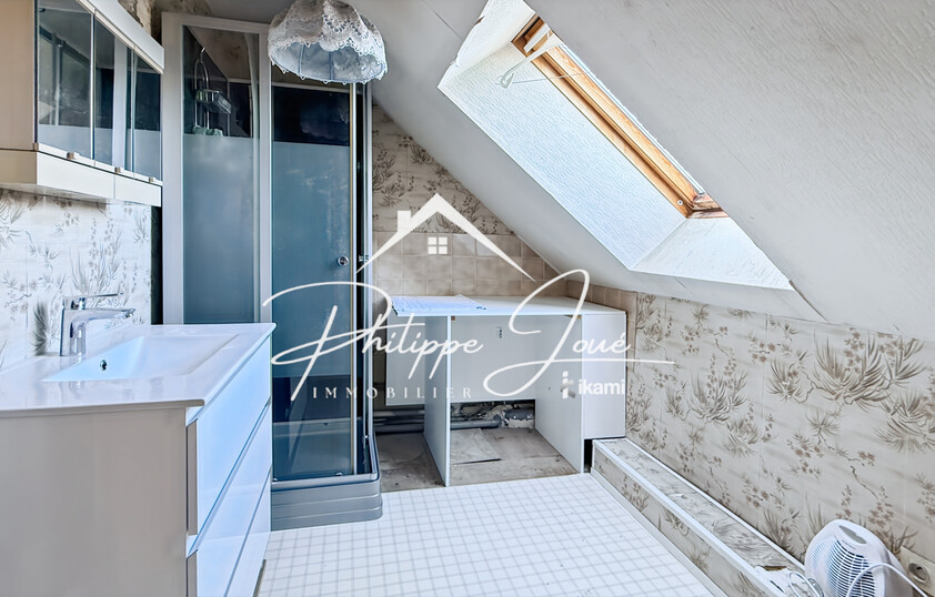 Maison 5 pièces de 100 m2 à St Maurice aux Riches Hommes 89190