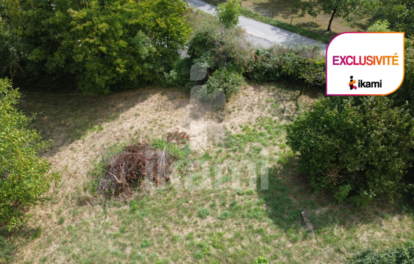 Terrain à bâtir de 710 m2
