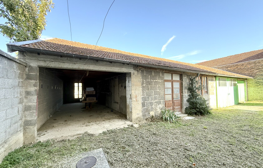 Maison avec dépendances à Châteauneuf de Galaure
