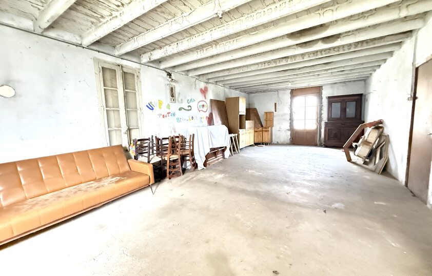 Maison avec dépendances à Châteauneuf de Galaure