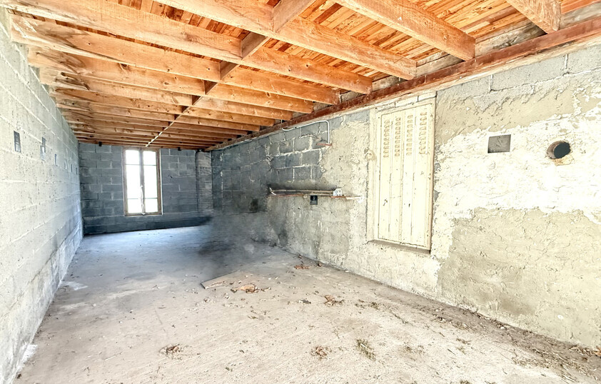 Maison avec dépendances à Châteauneuf de Galaure