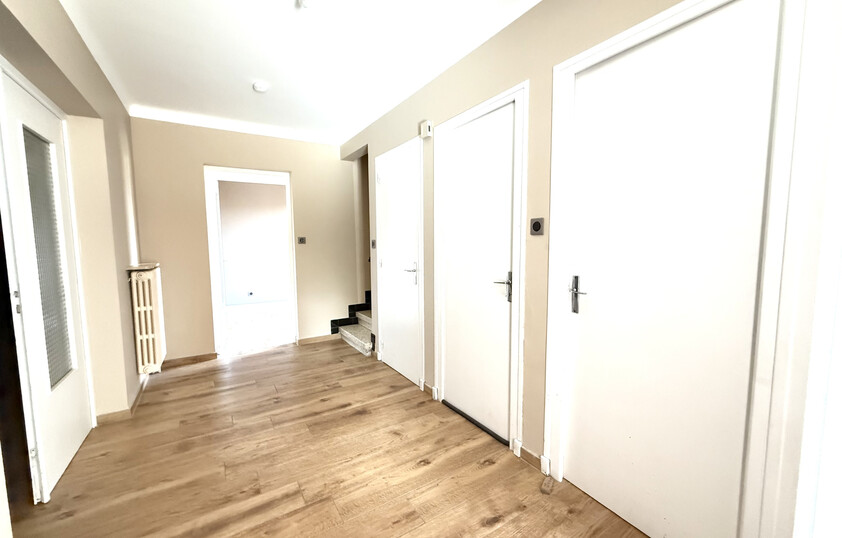 Maison avec dépendances à Châteauneuf de Galaure