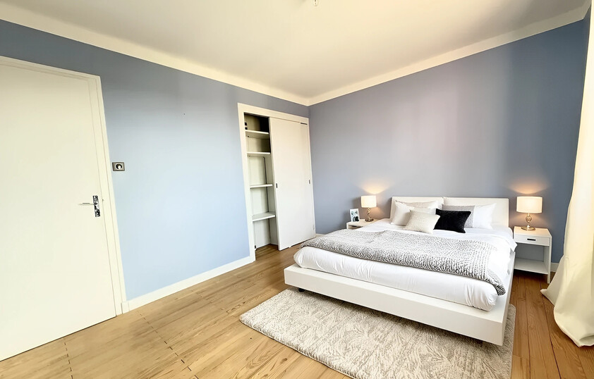 Maison avec dépendances à Châteauneuf de Galaure