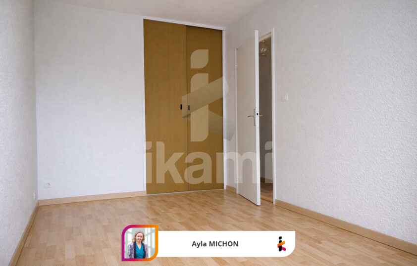 Appartement 5 pièces 104 m2 Grenoble    3 chambres, bureau, terrasse, garage -- 99 000 € HAI