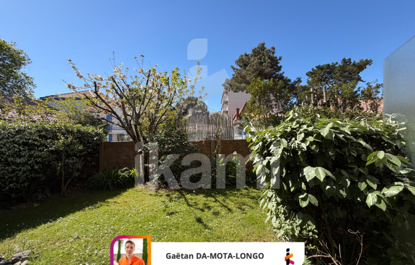 Appartement en rez-de-chaussée avec terrasse et joli jardin, proche port et plage