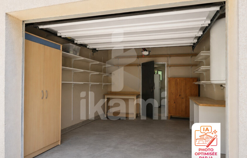 Maison 94 m2   5 chambres possibles   2 garages - Panneaux solaires