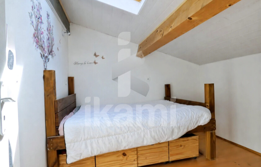 Maison 94 m2   5 chambres possibles   2 garages - Panneaux solaires