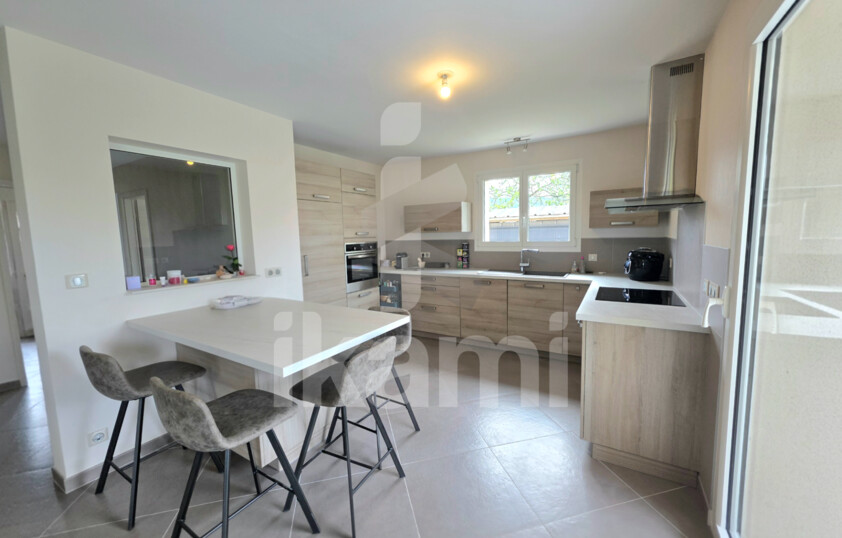 Maison contemporaine de 164 m2 avec piscine