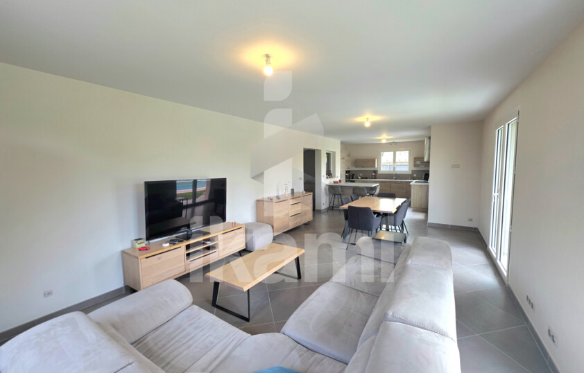 Maison contemporaine de 164 m2 avec piscine