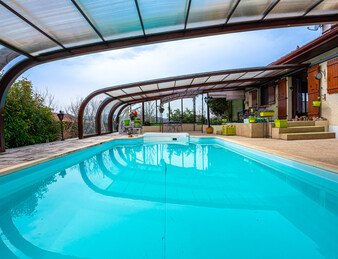  A Chapeiry, maison traditionnelle avec piscine