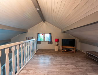  A Chapeiry, maison traditionnelle avec piscine