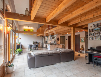 EXCLUSIVITE - Maison atypique de 187 m2 avec piscine