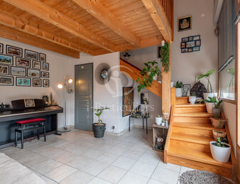 EXCLUSIVITE - Maison atypique de 187 m2 avec piscine