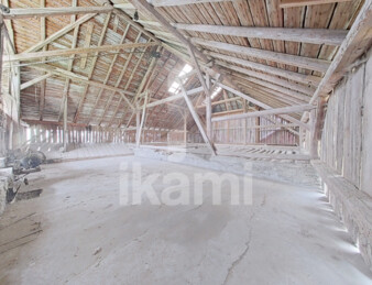 Maison à réhabiliter à Ugine   304 m2 avec caves, balcon et potentiel loft !