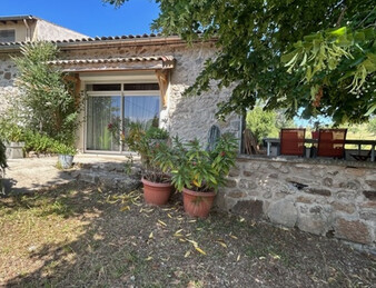 Maison en pierres type loft