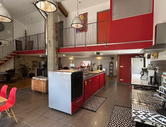Maison en pierres type loft