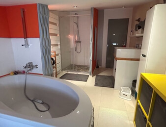 Maison en pierres type loft