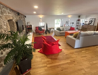 Maison en pierres type loft