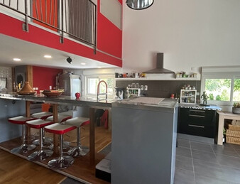 Maison en pierres type loft