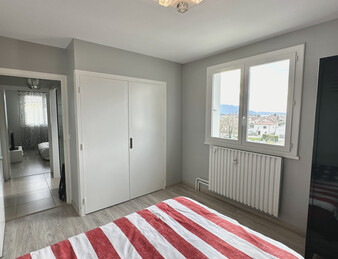 APPARTEMENT T3 TRAVERSANT AVEC BALCONS - SAINT MARCELLIN
