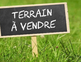 SOUS COMPROMIS Terrain de 1155 m2 en plein coeur de Lugos, Emplacement idéal !