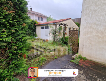 GRANDE MAISON DE VILLE PROCHE TOUTES COMMODITES