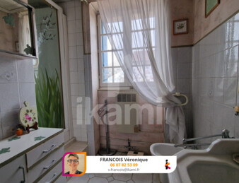 GRANDE MAISON DE VILLE PROCHE TOUTES COMMODITES