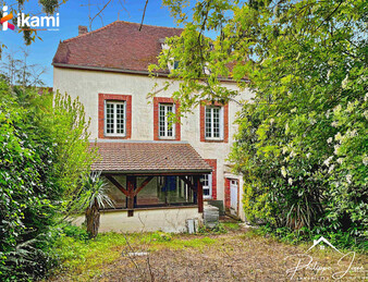 Maison 6 pièces de 150 m2 à Villeneuve l''Archevêque (89190)