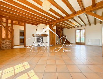 Maison 7 pièces de 180 m2 à St Clément (89100)