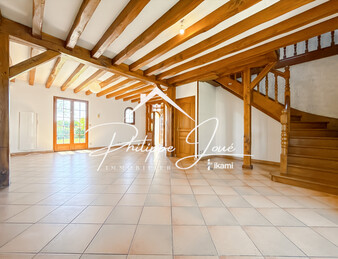 Maison 7 pièces de 180 m2 à St Clément (89100)