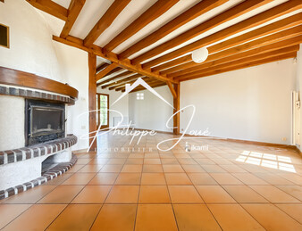 Maison 7 pièces de 180 m2 à St Clément (89100)