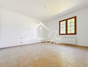 Maison 7 pièces de 180 m2 à St Clément (89100)