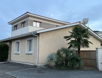 Maison familiale T6 de caractère au cœur de Belin-Béliet avec terrain d'environ 420 m2