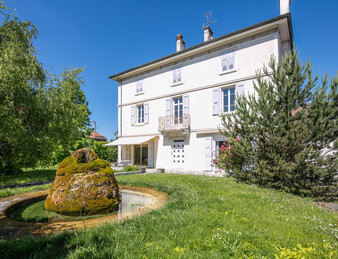 BELLE DEMEURE 370 M2 - SAINT ROMANS