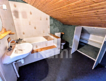 VIF Maison 230 m2 avec studio indépendant Terrain d'environ 3000 m2