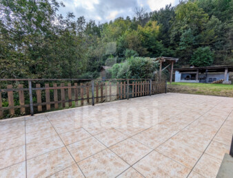 VIF Maison 230 m2 avec studio indépendant Terrain d'environ 3000 m2