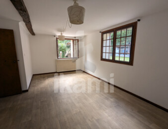 VIF Maison 230 m2 avec studio indépendant Terrain d'environ 3000 m2