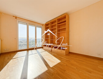 Appartement 4 pièces de 86 m2 à Sens (89100)