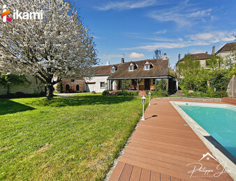 Maison 7 pièces de 171 m2 à Thorigny sur Oreuse (89260)