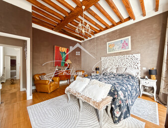 Maison 8 pièces de 240 m2 à Sens (89100)