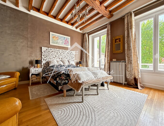 Maison 8 pièces de 240 m2 à Sens (89100)