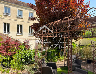 Maison 8 pièces de 240 m2 à Sens (89100)