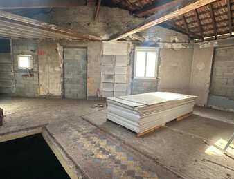 PLATEAU A AMENAGER 133 M2 - SAINT MARCELLIN